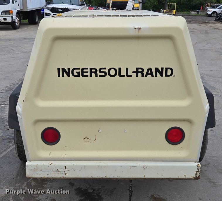 image for item EM7414 1993 Ingersoll-Rand P185CWJD air compressor