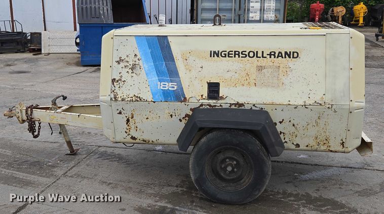 image for item EM7414 1993 Ingersoll-Rand P185CWJD air compressor