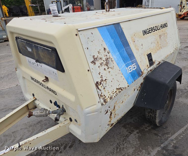 image for item EM7414 1993 Ingersoll-Rand P185CWJD air compressor