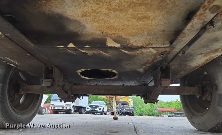 image for item EM7414 1993 Ingersoll-Rand P185CWJD air compressor