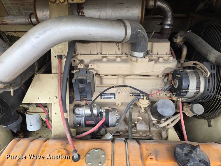 image for item EM7414 1993 Ingersoll-Rand P185CWJD air compressor