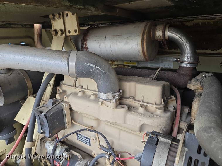 image for item EM7414 1993 Ingersoll-Rand P185CWJD air compressor