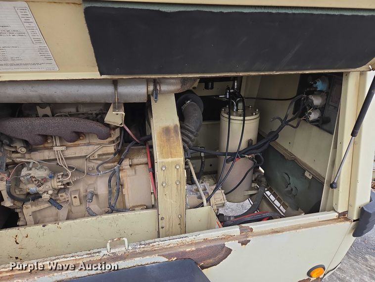 image for item EM7415 Ingersoll Rand P100WJD air compressor