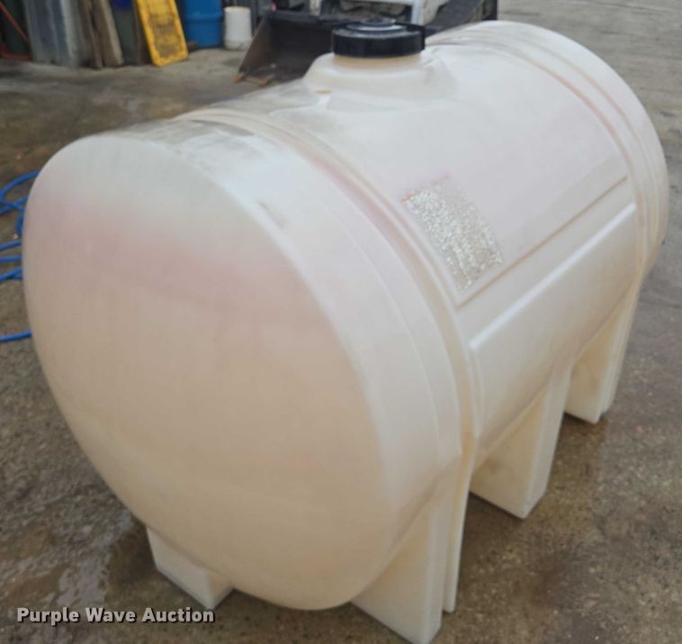 image for item EM7416 Poly tank