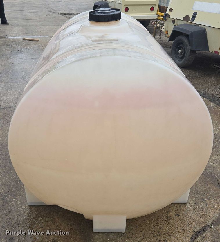 image for item EM7416 Poly tank