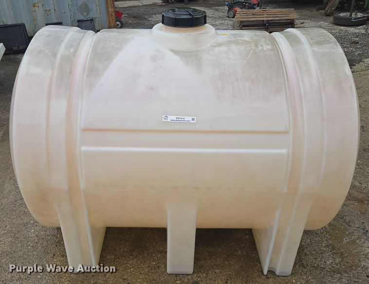 image for item EM7416 Poly tank