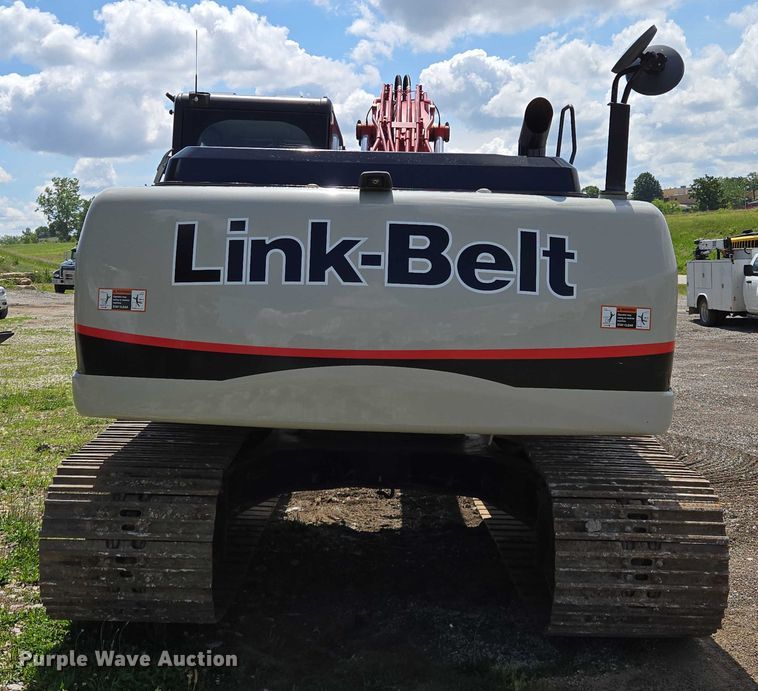 image for item EM7426 2014 Link-Belt 210X3 excavator