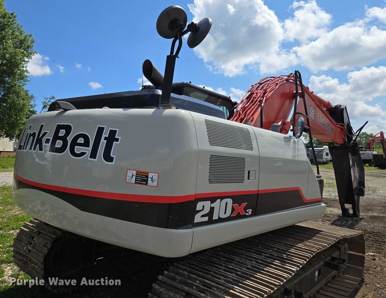 image for item EM7426 2014 Link-Belt 210X3 excavator