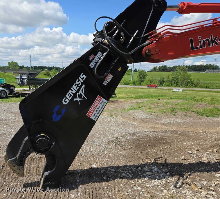 image for item EM7426 2014 Link-Belt 210X3 excavator