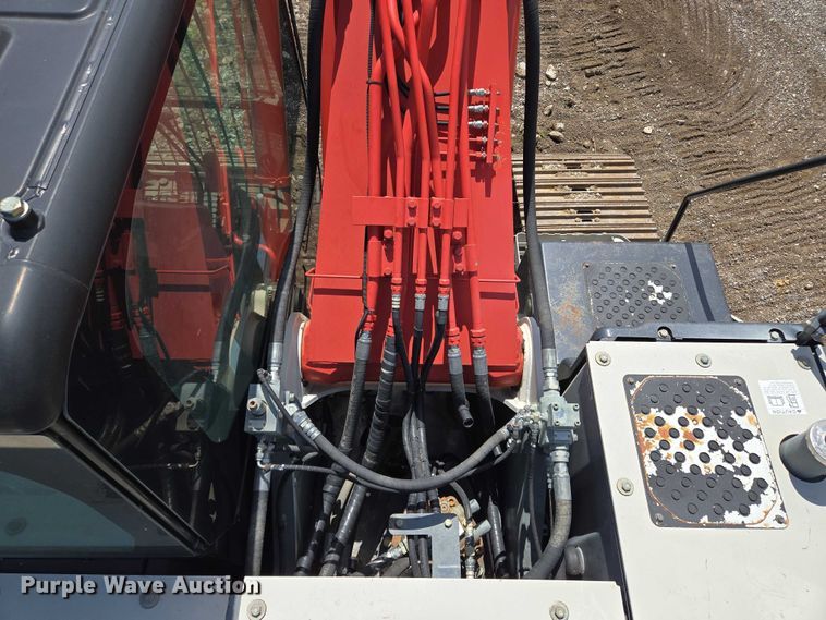 image for item EM7426 2014 Link-Belt 210X3 excavator