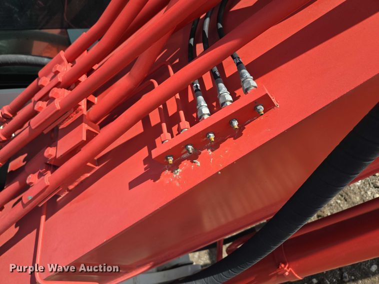 image for item EM7426 2014 Link-Belt 210X3 excavator