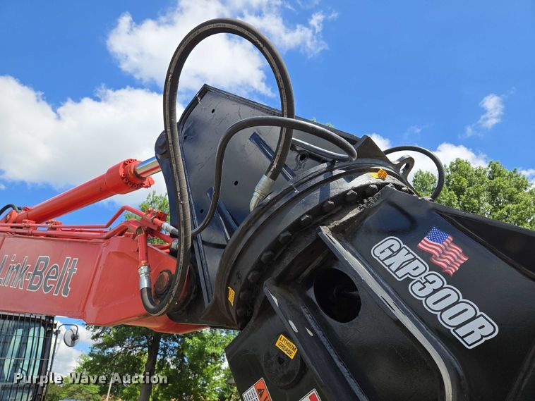 image for item EM7426 2014 Link-Belt 210X3 excavator