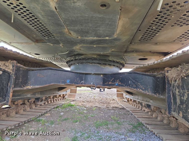 image for item EM7426 2014 Link-Belt 210X3 excavator