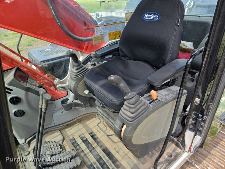 image for item EM7426 2014 Link-Belt 210X3 excavator