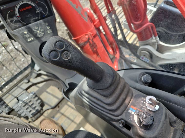 image for item EM7426 2014 Link-Belt 210X3 excavator