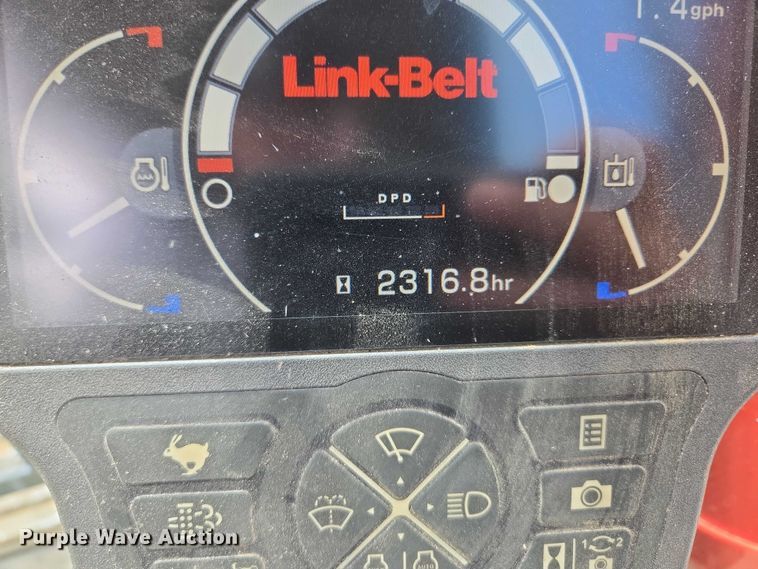 image for item EM7426 2014 Link-Belt 210X3 excavator