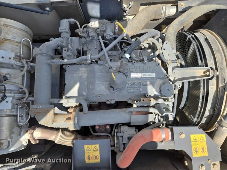 image for item EM7426 2014 Link-Belt 210X3 excavator