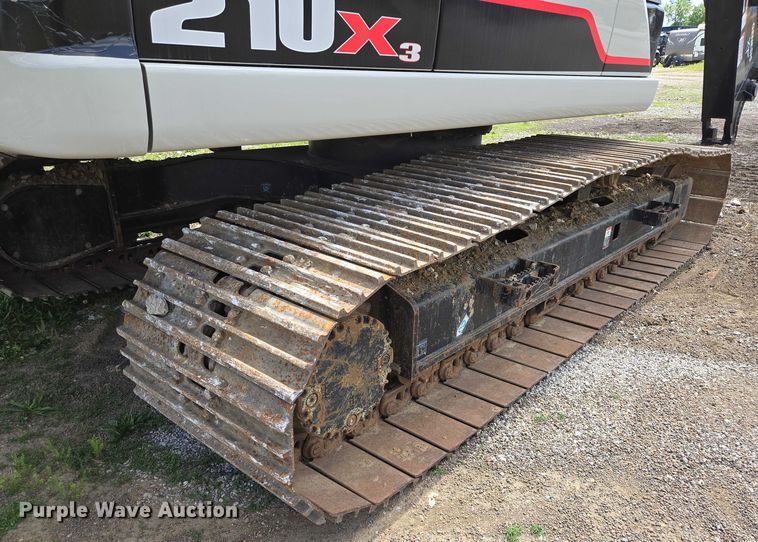 image for item EM7426 2014 Link-Belt 210X3 excavator