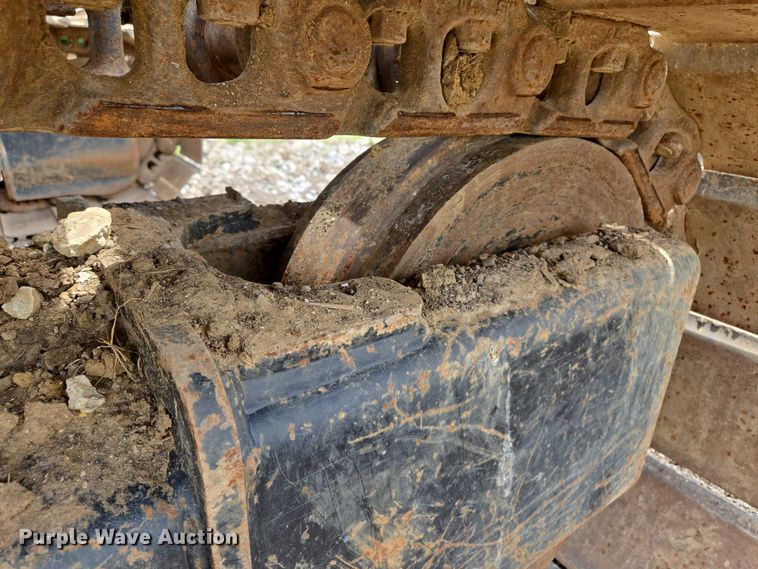 image for item EM7426 2014 Link-Belt 210X3 excavator