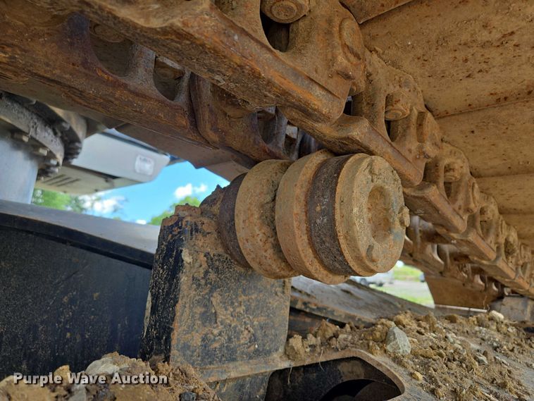 image for item EM7426 2014 Link-Belt 210X3 excavator