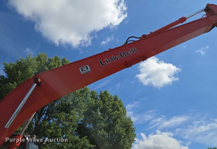 image for item EM7427 2019 Link-Belt 210X4 long reach excavator