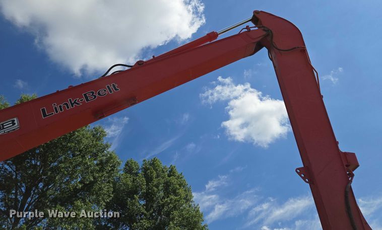 image for item EM7427 2019 Link-Belt 210X4 long reach excavator