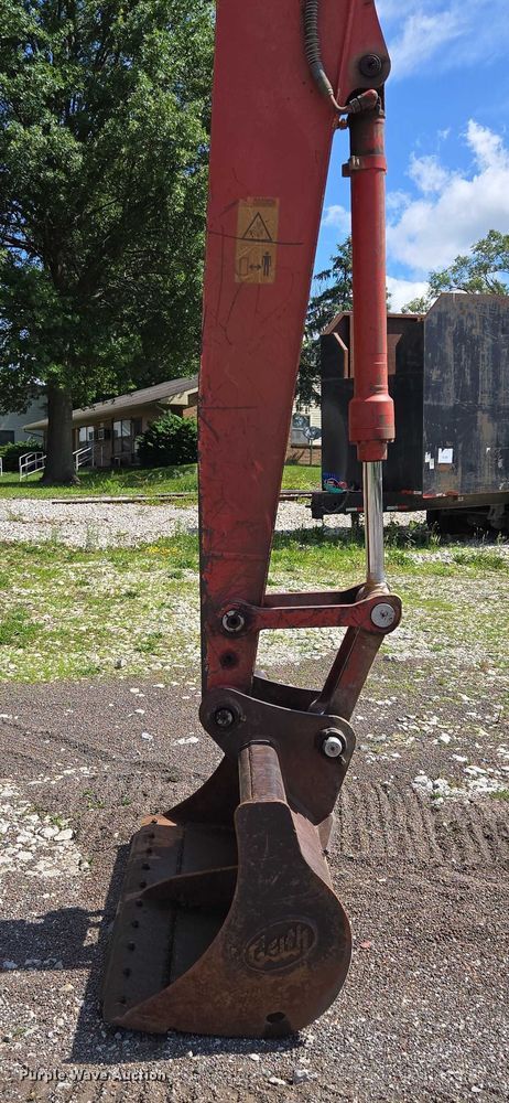 image for item EM7427 2019 Link-Belt 210X4 long reach excavator