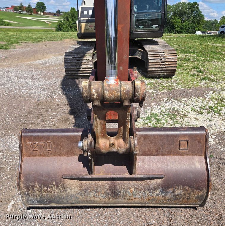 image for item EM7427 2019 Link-Belt 210X4 long reach excavator