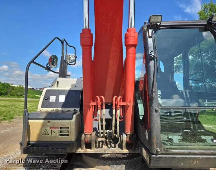 image for item EM7427 2019 Link-Belt 210X4 long reach excavator