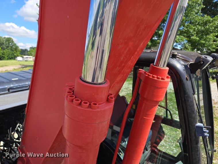 image for item EM7427 2019 Link-Belt 210X4 long reach excavator