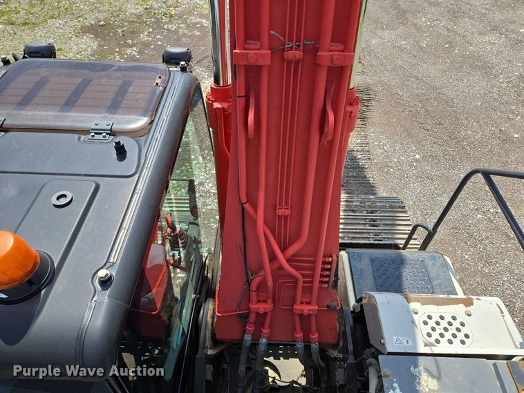 image for item EM7427 2019 Link-Belt 210X4 long reach excavator