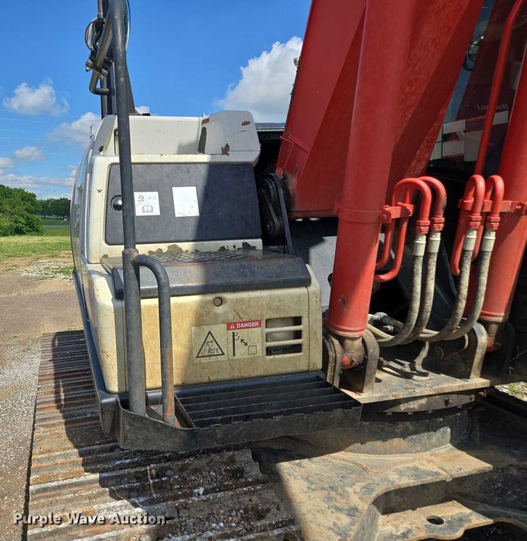 image for item EM7427 2019 Link-Belt 210X4 long reach excavator