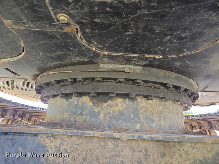 image for item EM7427 2019 Link-Belt 210X4 long reach excavator