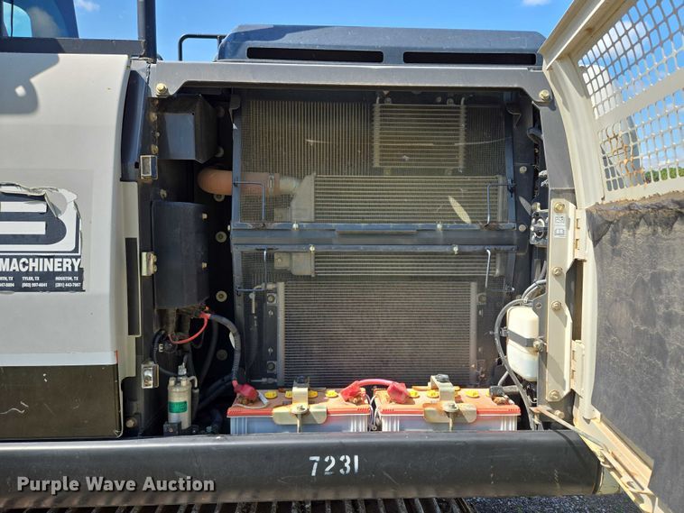 image for item EM7427 2019 Link-Belt 210X4 long reach excavator