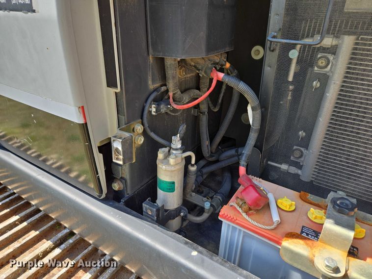 image for item EM7427 2019 Link-Belt 210X4 long reach excavator