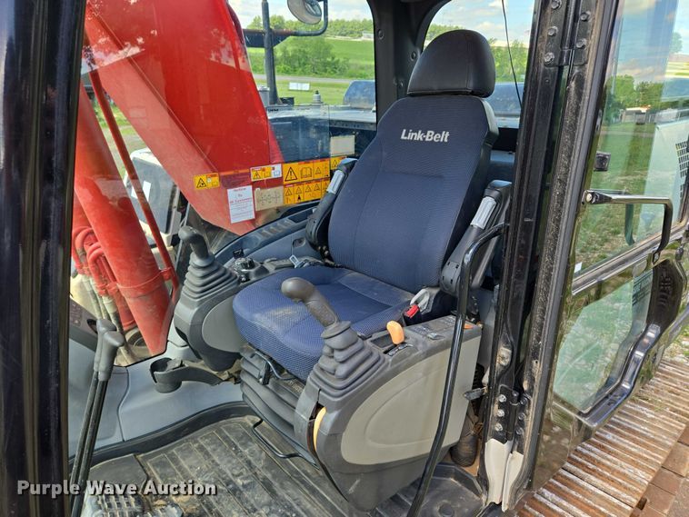 image for item EM7427 2019 Link-Belt 210X4 long reach excavator