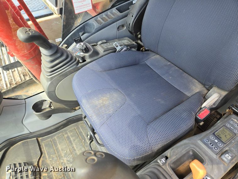 image for item EM7427 2019 Link-Belt 210X4 long reach excavator