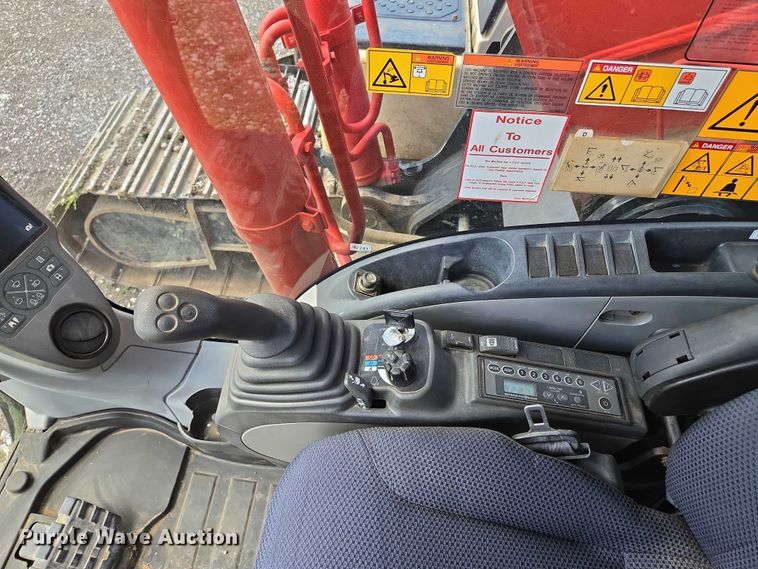 image for item EM7427 2019 Link-Belt 210X4 long reach excavator