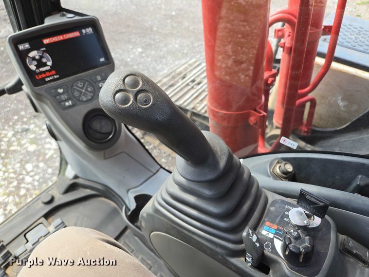 image for item EM7427 2019 Link-Belt 210X4 long reach excavator