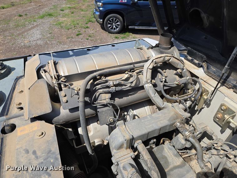 image for item EM7427 2019 Link-Belt 210X4 long reach excavator