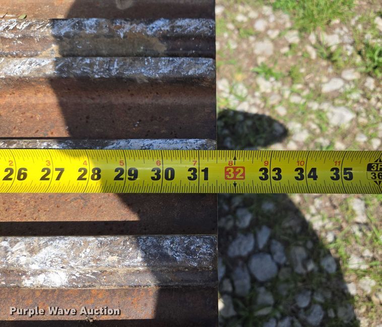 image for item EM7427 2019 Link-Belt 210X4 long reach excavator