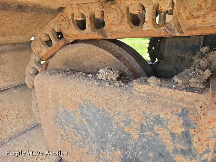 image for item EM7427 2019 Link-Belt 210X4 long reach excavator