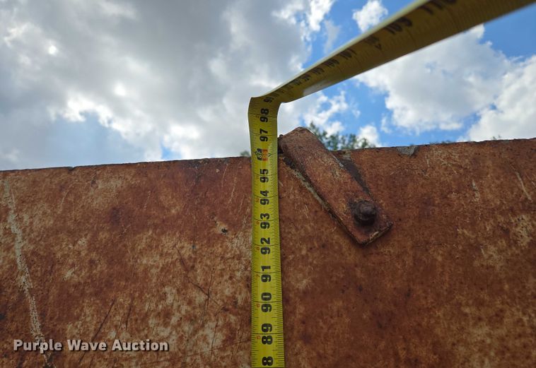 image for item EM7430 Trench box