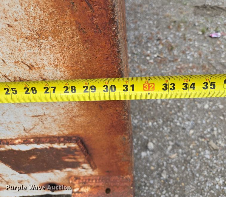 image for item EM7430 Trench box