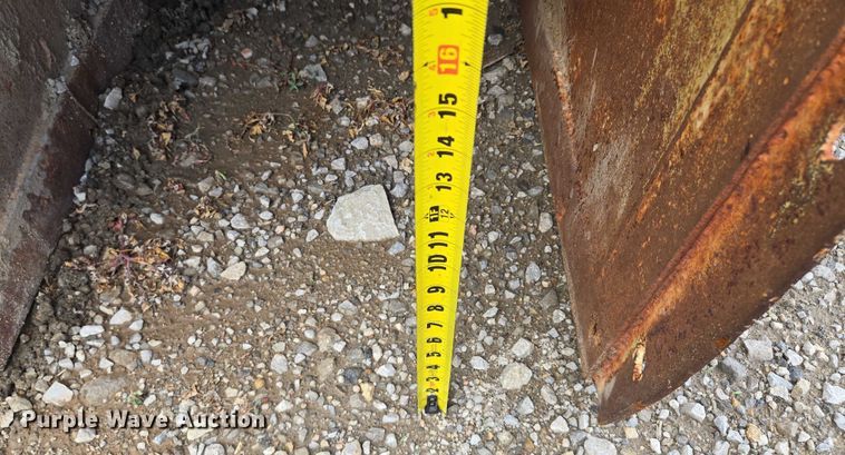 image for item EM7430 Trench box