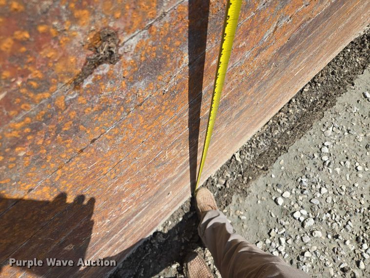 image for item EM7431 Trench box