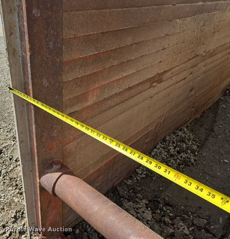 image for item EM7431 Trench box