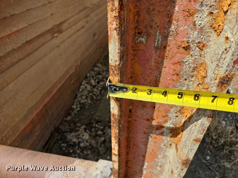 image for item EM7431 Trench box