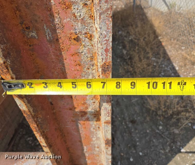 image for item EM7431 Trench box