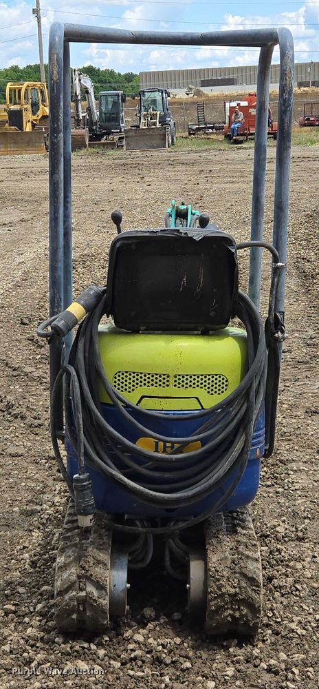 image for item EM7436 IHI 9VX mini excavator